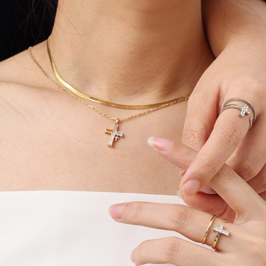 Amulet: Cross, Exquisite Necklace, Lab-grown Diamond, White Gold, Step cut - Luslumin Jewelry